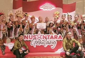 13 orang penari yang di kirimkan oleh Polda Bengkulu