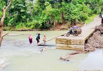Kondisi Jembatan Putus di Kecamatan Mapattunggul 