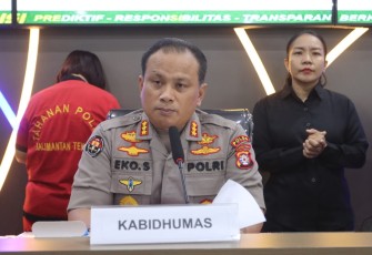 Kabidhumas Kombes Pol K. Eko Saputro, S.H., M.H. saat konfrensi pers di Aula Ditreskrimum, Mapolda setempat, Selasa (13/9/2022) pagi.