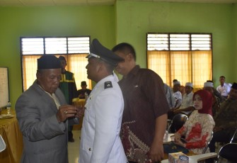 Prosesi Pelantikan Romi Syahputra Jabat Keuchik Alue le Mirah