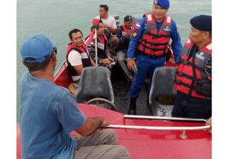 Satpolairud Polres Bintan Bersama Tim Gabungan Selamatkan Nelayan Bintan