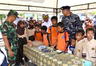 Lanal Cilacap Gelar Pameran Sejarah 
