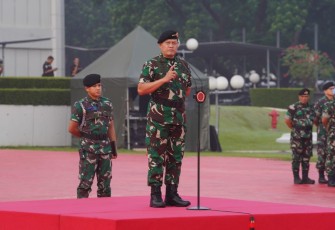 Panglima TNI Laksamana TNI Yudo Margono S.E., M.M., dalam arahannya saat memimpin Apel Khusus dalam rangka Halal Bihalal Tahun 2023 yang diikuti prajurit TNI mulai dari Pati, Pamen, Bintara dan dan Tamtama serta seluruh PNS Mabes TNI bertempat di Plaza Mabes TNI, Cilangkap, Jakarta Timur, Selasa (2/5/2023).