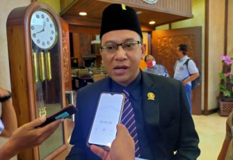 Anggota Komisi B DPRD Jatim, Daniel Rohi 