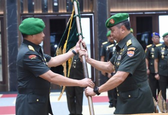 Kasad Jenderal TNI Agus Subiyanto, S.E., M.Si., saat memimpin Laporan Korps Wakasad di Markas Besar Angkatan Darat (Mabesad), Jakarta, Jumat (17/11/2023).