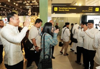 AHY Lepas Keberangkatan Ibadah Haji Anies Baswedan