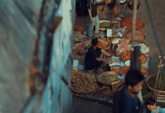 Ilustrasi situasi pasar tradisional (Youtube: rmdh.) 