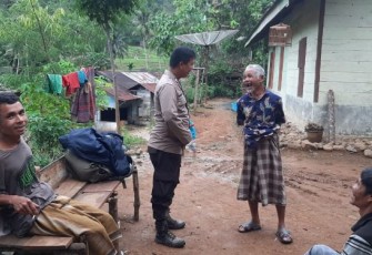 Polsek Dolok Sambang Warga