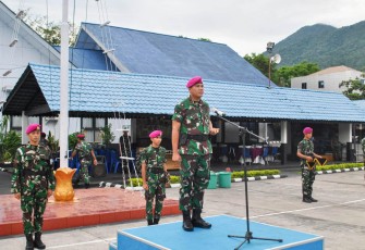 Danyonmarhanlan VIII Bitung saat pimpin upacara