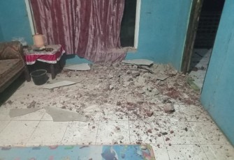 2 rumah warga di Kabupaten Brebes mengalami kerusakan pada dinding dan atap pasca gempabumi berkekuatan M4,5 mengguncang wilayah tersebut pada Jumat (15/12) malam