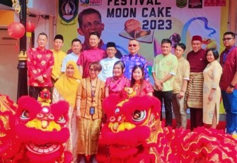 Pj Wali Kota Tanjungpinang Resmi Buka Festival Moon Cake