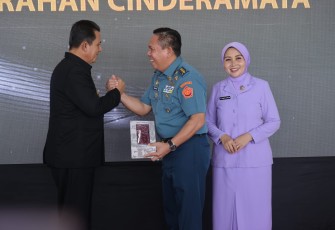 Gubernur Ansar Hadiri Pisah Sambut Pangkobwilhan I dari Laksdya Irvansyah ke Laksda Erwin