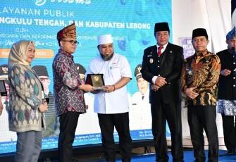 MenPan RB Abdullah Azwar Anas Resmikan Mal Pelayanan Publik