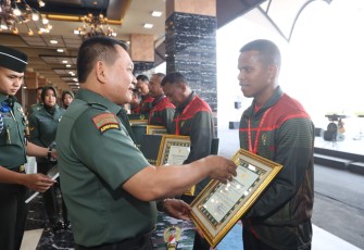 Kasad Apresiasi Kontingen TNI AD