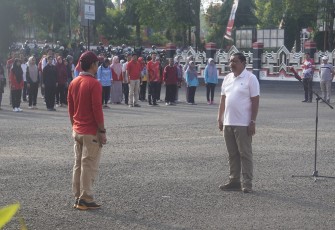Bupati Bengkulu Utara Mian Pimpin Apel Gabungan 