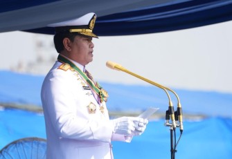  Panglima TNI Laksamana TNI Yudo Margono, S.E., M.M. saat memimpin Upacara Peringatan Ke-77 Hari Jadi TNI Angkatan Udara, bertempat di Taxiway Echo Lanud Halim Perdanakusuma, Jakarta Timur, Minggu (9/4/2023).