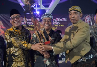 Pagelaran Wayang Kulit HUT Ke-78 TNI di Kota Cilegon