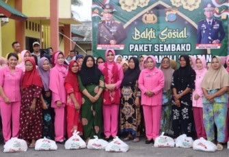 Baksos Presisi di Paluta, Polres Tapsel Serahkan 500 Paket Sembako.