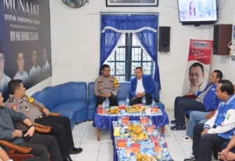 Ketua DPD Partai Amanat Nasional (PAN) Tapanuli Selatan (Tapsel), H Borkat, SSos, MM, berdama Kapolres, AKBP Imam Zamroni, SIK, MH, dan jajaran, saat cooling system.