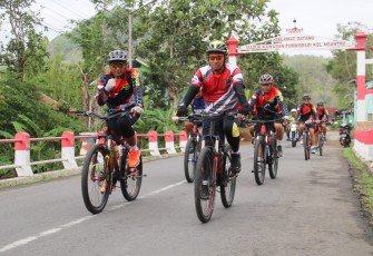 Gowes Seru Bersama Dandim 0806/Trenggalek dan Nggalek Cycling Club