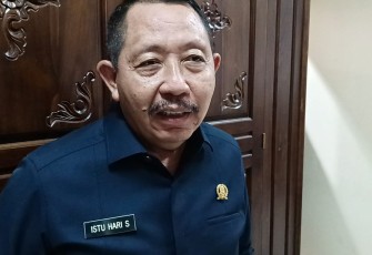 Ketua komisi A DPRD Jawa Timur, Mayjen TNI (Purn) Istu Hari Subagio