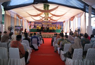 Sekda Kabupaten Asahan Ikuti Prosesi Wisuda Sarjana Angkatan XXXII dan Wisuda Pasca Sarjana Angkatan II UNA Tahun 2023