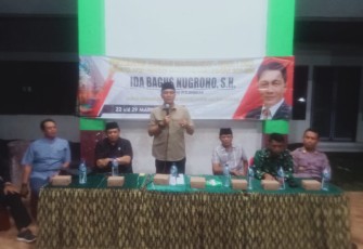  Anggota Fraksi PDIP DPRD Jawa Timur Ida Bagus Nugraha saat menggelar reses, Senin 27 Maret 2023 malam.