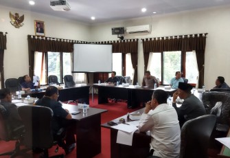 Dewan Perwakilan Rakyat Daerah (DPRD) Kabupaten Trenggalek, gelar Rapim seluruh pimpinan alat kelengkapan DPRD dalam rangka evaluasi serapan anggaran dan kinerja DPRD Trenggalek