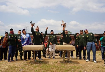 Danrem Wijayakusuma Buka Lomba Merpati Terbang Tinggi