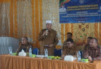 Kolaborasi guna mempercepat penanggulangan kemiskinan, penurunan stunting dan penghapusan kemiskinan ekstrem itu dilakukan dengan sejumlah perusahaan yang ada di Kecamatan Kinali, pada Selasa (14/11) yang berlangsung di Aula Kantor Camat Kinali. 