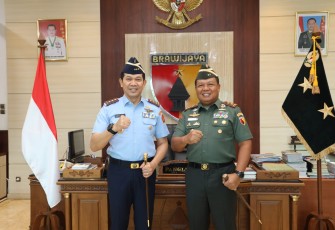 Pangdam V/Brawijaya, Mayjen TNI Farid Makruf, M. A