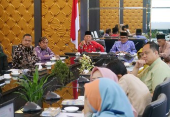  Pemerintah Kabupaten Bintan menyambut kunjungan kerja Pemerintah Kabupaten Pelalawan Provinsi Riau, Jum'at (01/09) di Ruang Rapat II Bandar Seri Bentan.