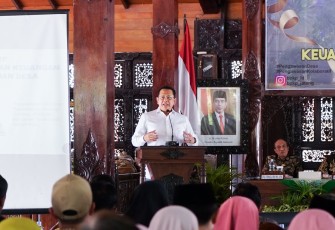 Bamsoet dalam Workshop 'Pengelolaan Keuangan Desa yang Akuntabel dalam Rangka Peningkatan Produktivitas untuk Transformasi Ekonomi Desa yang Berkelanjutan' yang diselenggarakan Badan Pengawasan Keuangan dan Pembangunan (BPKP) di Banjarnegara, Kamis (7/12)