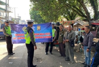 Polantas Bengkulu Utara saat Sosialisasi para Jukir