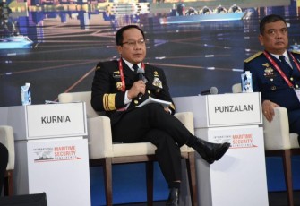 Kepala Bakamla RI Laksdya TNI Dr. Aan Kurnia saat jadi pembicara Special Seasion dalam Internasional Maritime Security Conference (IMSC) di Changi Exhibition Center, Singapura, Kamis (4/5/2023).