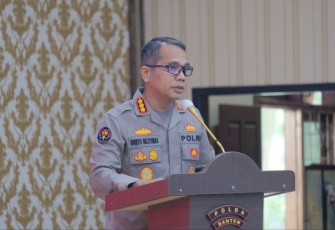 Kabid Humas Polda Banten Kombes Shinto saat memberikan keterangan pers 
