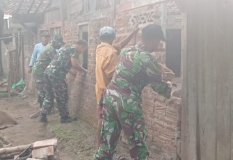 Bantu rehab rumah warga binaan 