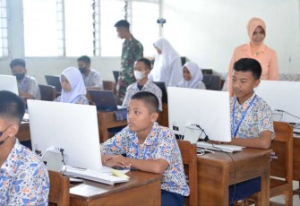 Siswa Sekolah Angkasa Lanud Sultan Hasanuddin 
