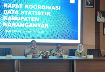 Rapat koordinasi data statistik Kabupaten Karanganyar, di ruang Podang 1 Kantor Sekretariat Daerah (Setda) setempat, Senin (20/2/2023).
