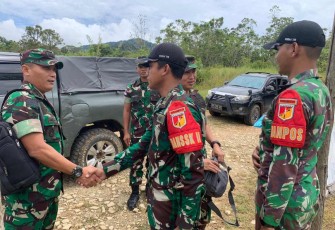 Kunjungan Yonarmed 10/Roket Bradjamusti