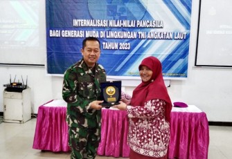 Pembinaan generasi muda TNI AL