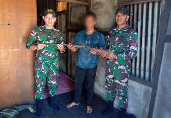 Terima senpi rakitan warga perbatasan 