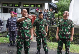 Dankodiklatal Letjen TNI (Mar) Suhartono 