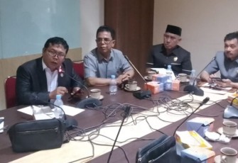 Waka II DPRD Provinsi Bengkulu Suharto Terima Hearing Alumni Unihaz dan Tim Advokat