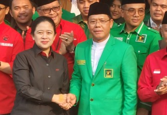 Puan Maharani Ketua DPP PDI Perjuangan bersama Plt Ketum PPP Muhammad Mardiono di Jakarta, Senin (29/5)