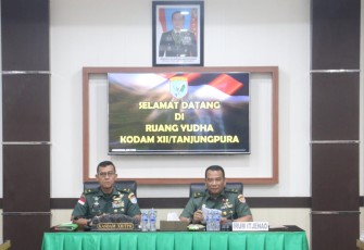 Kasdam XII/Tpr Brigjen TNI Yufti Senjaya saat Pimpin Taklimat Akhir Pengawasan Post Audit Itjenad TA 2023
