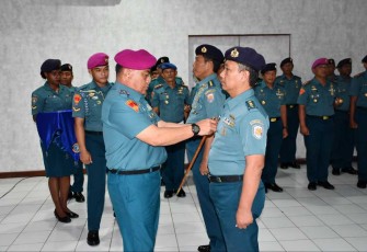 Danlantamal X Brigjen TNI (Mar) Ludi Prastyono saat sertijab 