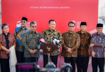Bambang Soesatyo Ketua MPR RI saat memberikan keterangan pers di Jakarta, Rabu (9/8)