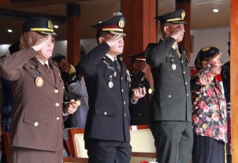 Dandim 0806/Trenggalek Letkol Kav Peddy Adi Prasetyo saat upacara HUT Kemerdekaan RI ke 78, Kamis (18/7)