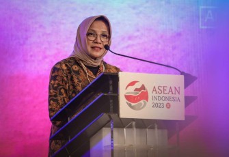 Deputi bidang Kewirausahaan Siti Azizah 